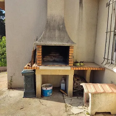 Feriehus Maison De Village Alignan-du-Vent