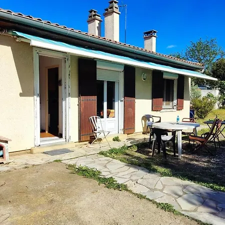 Maison De Village Holiday home Alignan-du-Vent