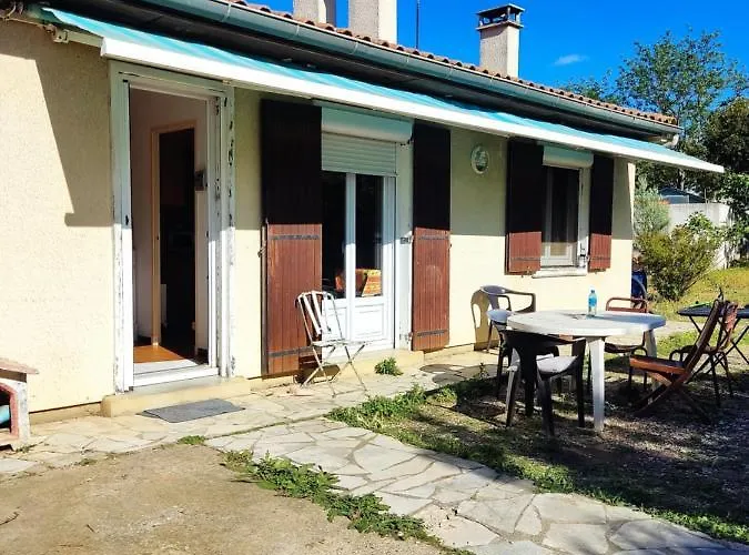 Maison De Village Hébergement de vacances Alignan-du-Vent